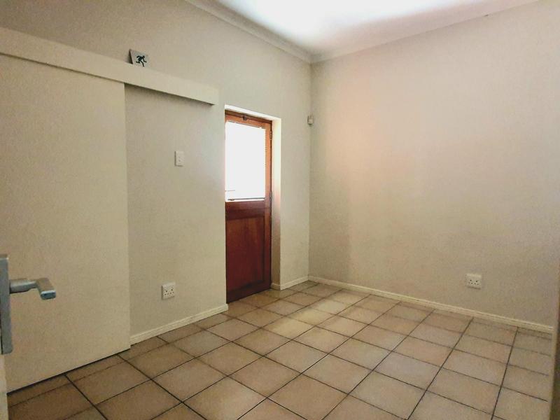 To Let 3 Bedroom Property for Rent in Woodstock Upper Western Cape